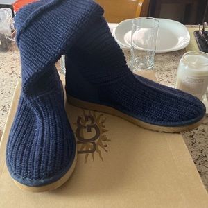 UGG knit boots size 7